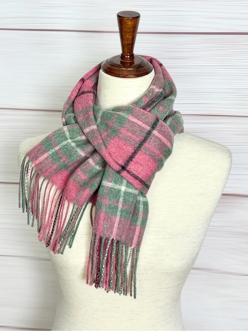 NWOT Shepard Land Lambswool Pink Green Tartan Plaid Fringed Scarf Men's Women's
